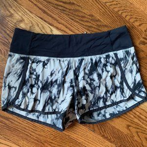 Unique lululemon tie dye shorts size 6